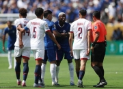 米兰体育登录-西蒙斯今夏将离队，阿森纳、切尔西与拜