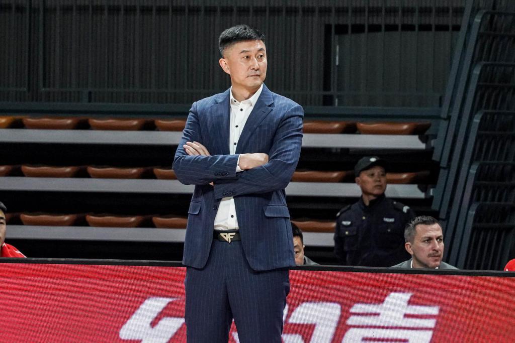 广东队大胜，扩大领先优势，连胜势头不减的简单介绍