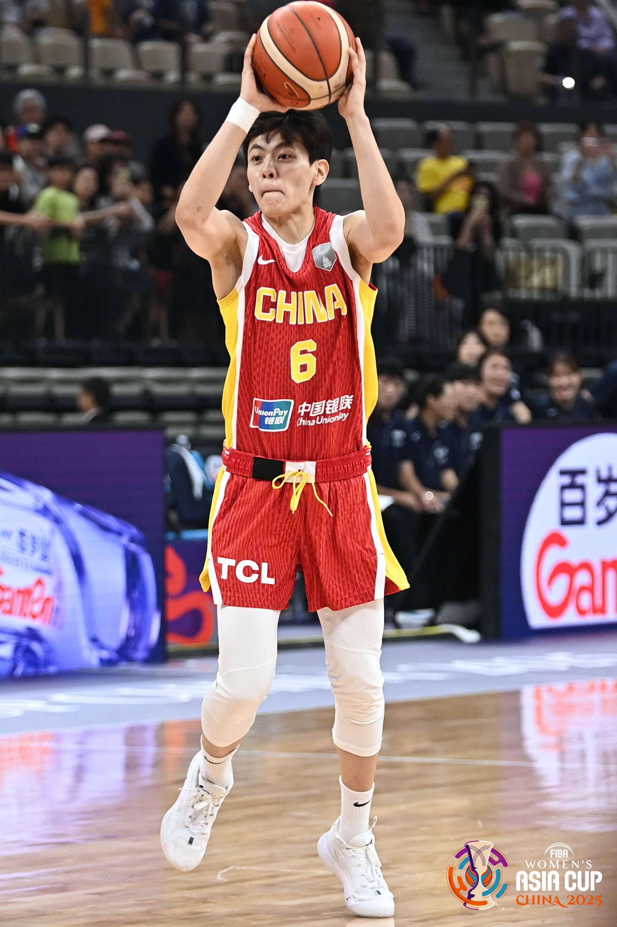 高效！王思雨16分钟准三双杨力维14分4助攻一吐恶气