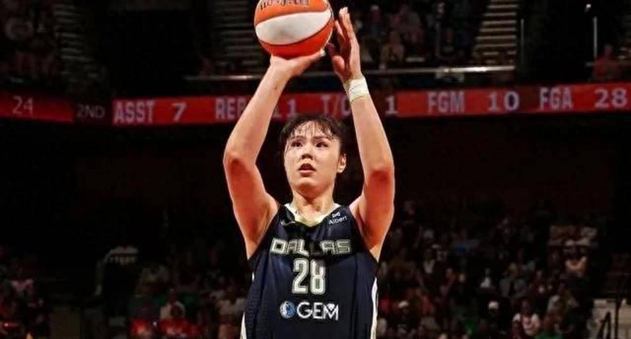 李月汝战旧主砍两双4记三分创WNBA生涯新高的简单介绍