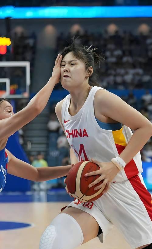 李月汝砍赛季新高11分9篮板！WNBA飞翼擒太阳的简单介绍