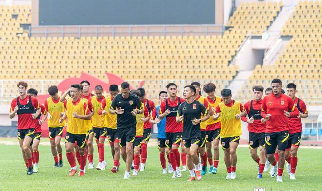 吵错了！国足输3球香港输2球，教练点破：目标不同谈何强弱的简单介绍